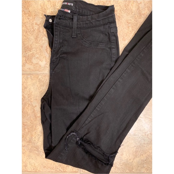 Fashion Nova Denim - Jeans